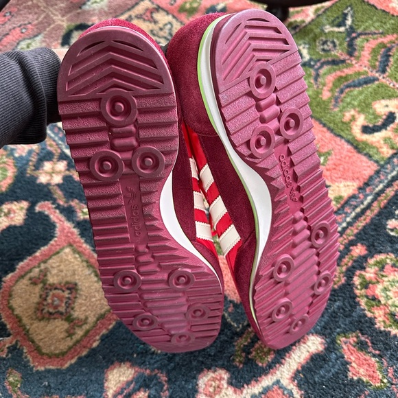 Adidas red tennis shoes sz 12 - Picture 9 of 10